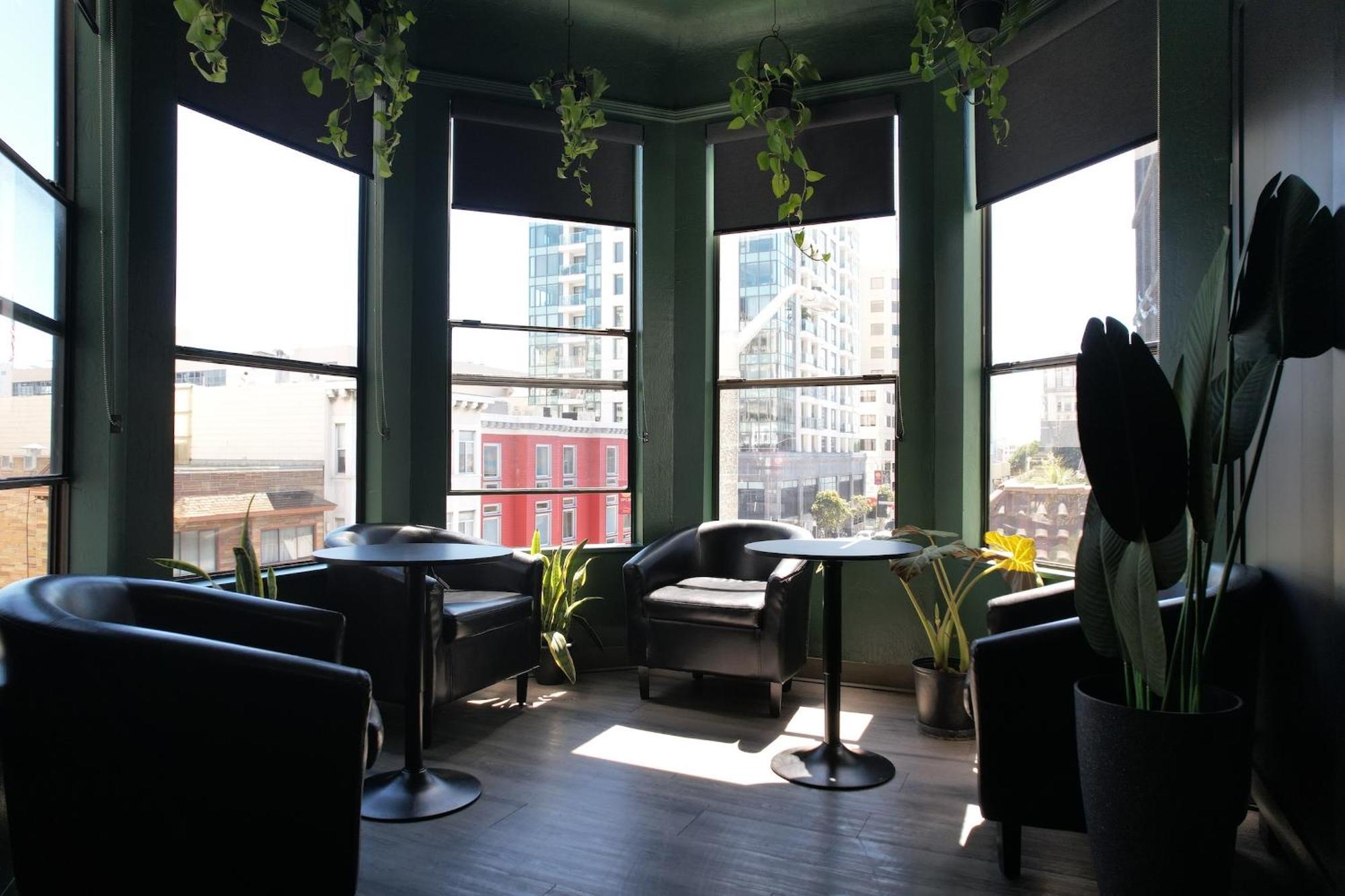 Chapter San Francisco Exterior photo